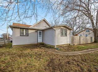 2920 Oakland Ln, McHenry, IL 60050
