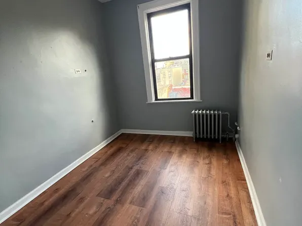 23-49 Broadway image 7 of 10