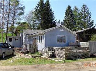 12194 Dalhart Dr, Fenton, MI 48430