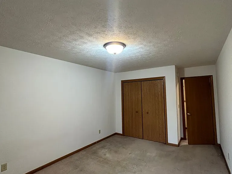 2714 Wyndham Ct — Photo 14