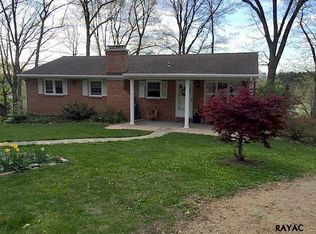 756 Summit Dr, Dallastown, PA 17313