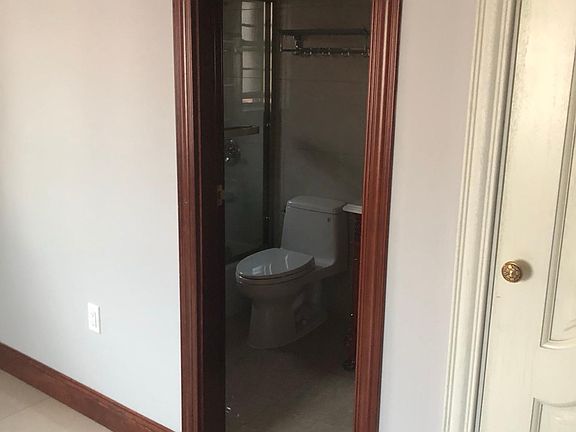 3rd image of 6451 Cloverdale Blvd