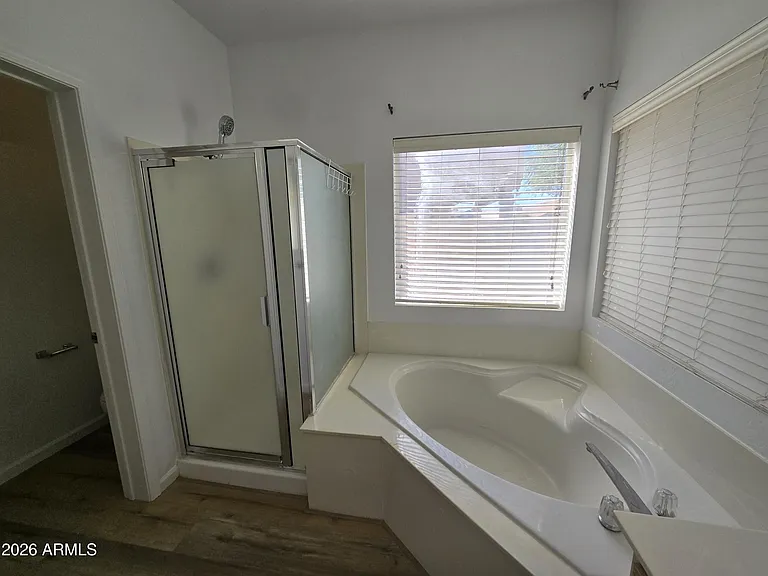 634 W Silver Creek Rd — Photo 17