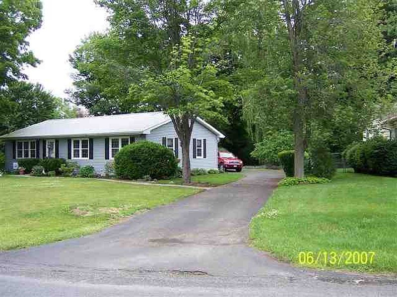2nd image of 14 PHEASANT Lane