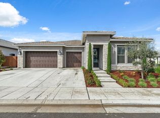 1756 N Maine Ave, Clovis, CA 93619