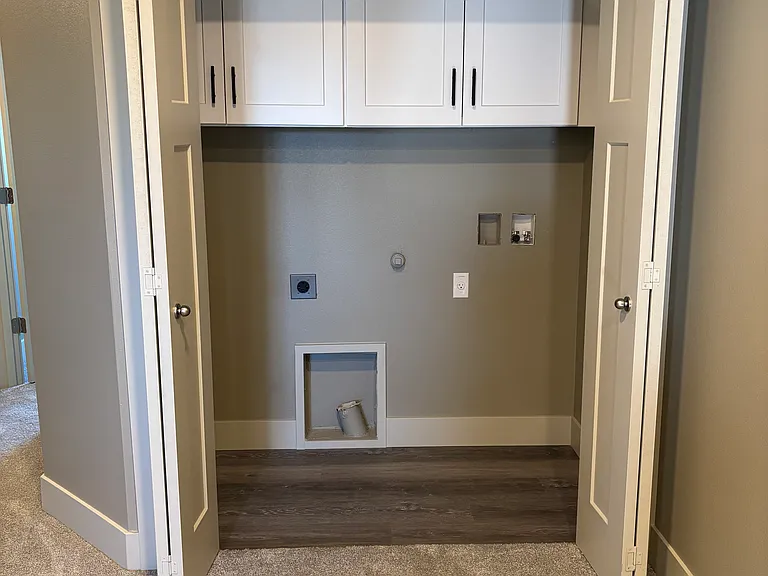 Seven Oaks Luxury Duplexes — Photo 70
