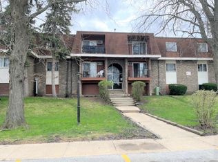 575 Heritage Dr APT 306, Hoffman Estates, IL 60169
