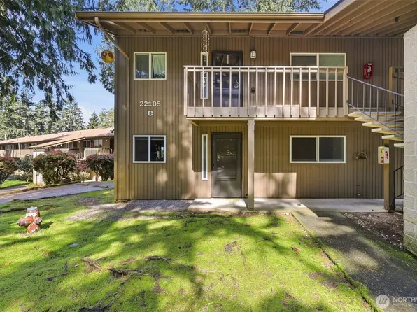 22105 66th Avenue W #1C, Mountlake Terrace, WA 98043