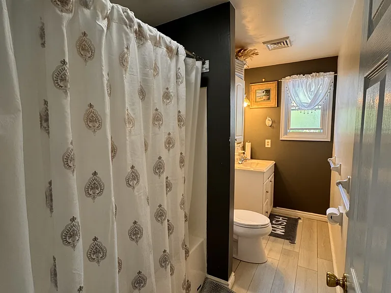 4902 Creek Dr — Photo 17