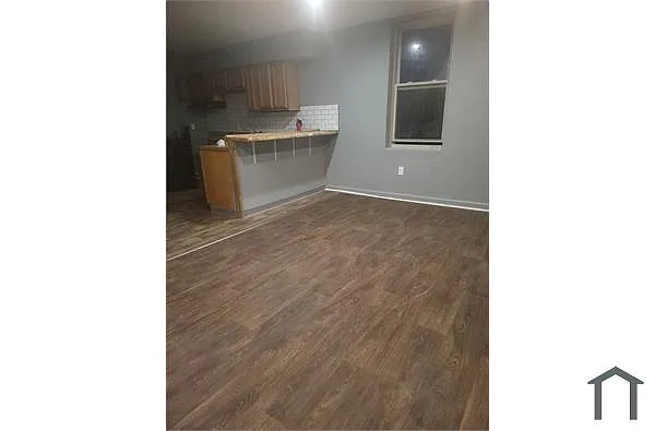 Building Photo - 1538 Hunter St #5