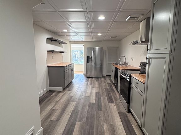 3rd image of 198 Pleasant Ridge Rd #2