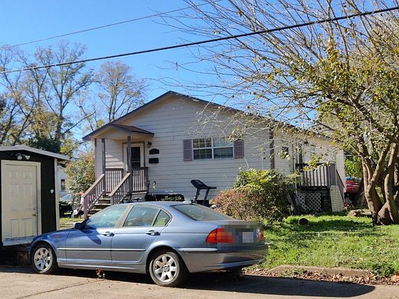2nd image of 424 Leland St