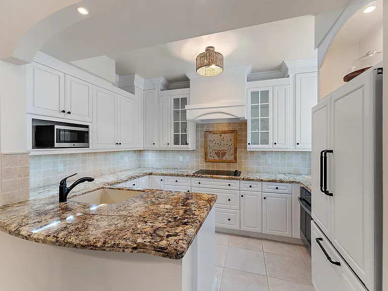 2905 Fairway Dr N — Photo 8