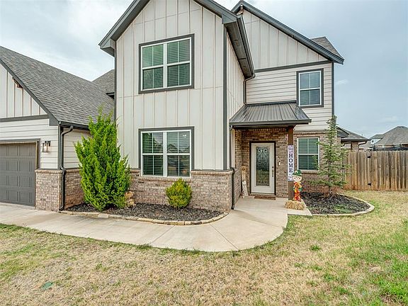 3rd image of 6263 Macarthur Park Cir