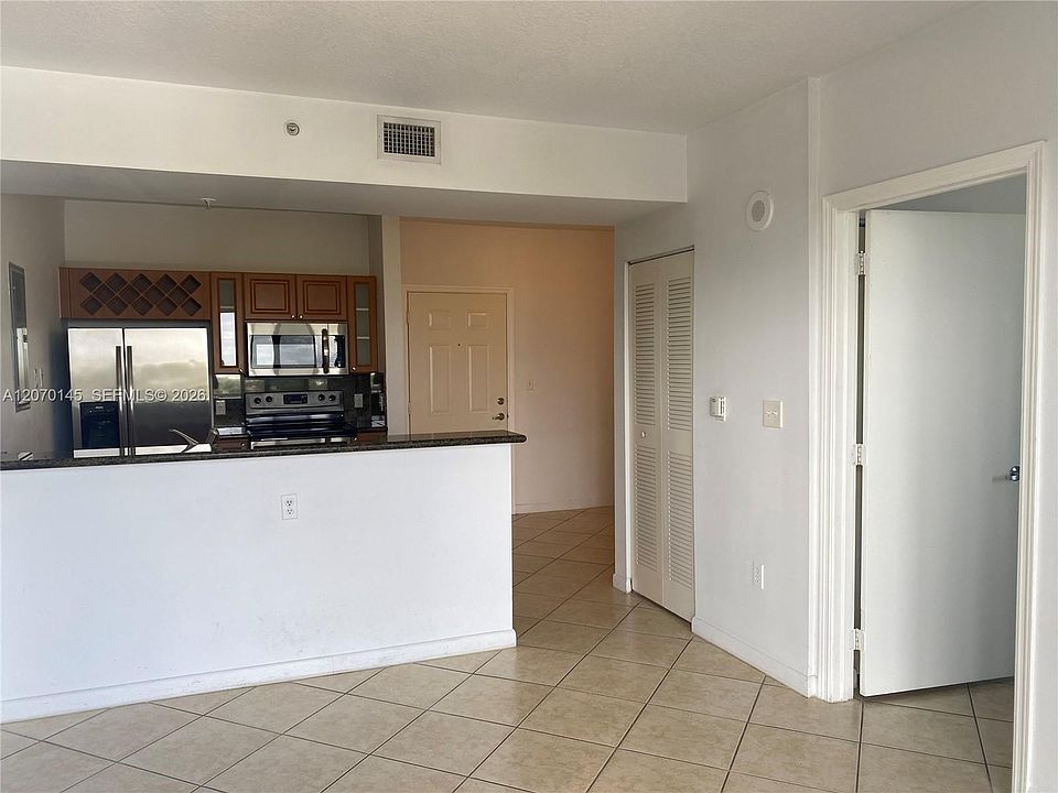 1st image of 1 Glen Royal Pkwy APT 1113