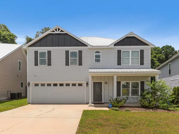 230 Chloe Ct, Dothan, AL 36303