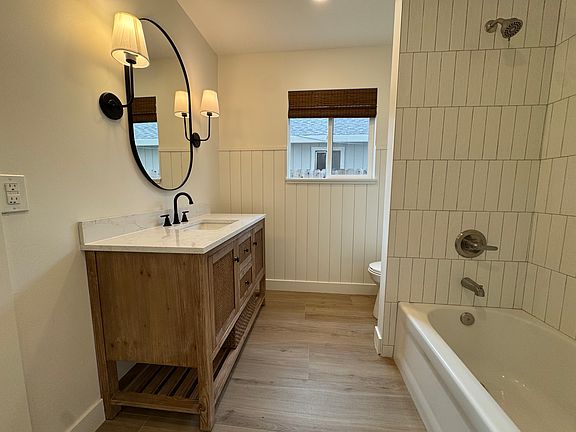 5th image of 5537 Missie Way #A