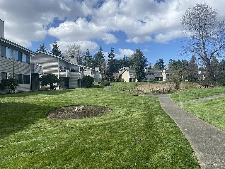 Township Lake Meridian — Photo 34