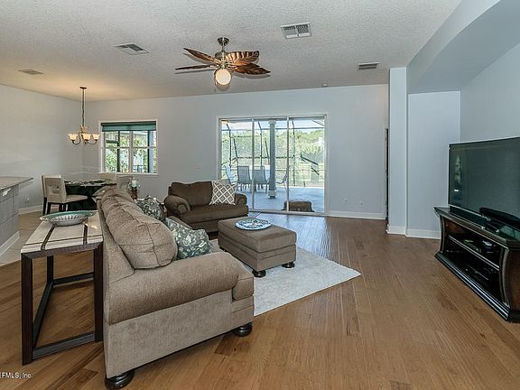 5th image of 1435 Barrington Cir