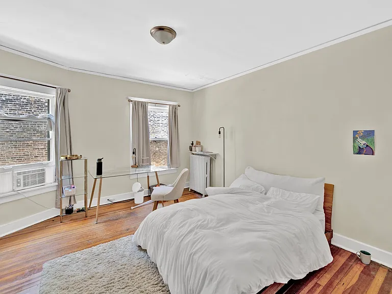 826 Hamlin St — Photo 15