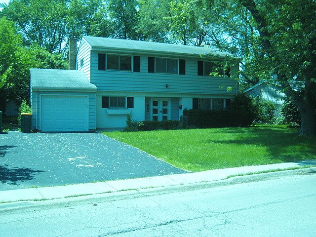 1st image of 1020 N Castlewood Ln