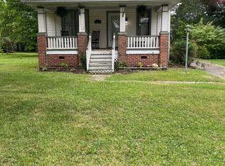 1407 Hawthorne Dr, Chesapeake, VA 23325