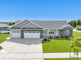 406 Ontario Rd, Green Bay, WI 54311