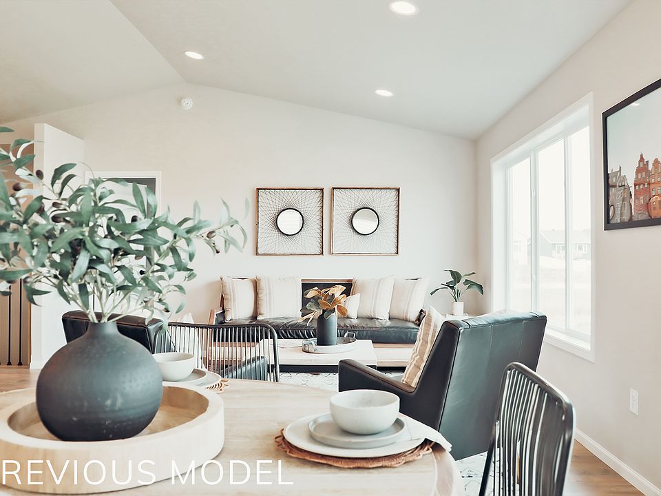 1439 CLASSIC RAMBLER 3 STALL Plan, Crary, Grand Forks, ND 58201 Zillow