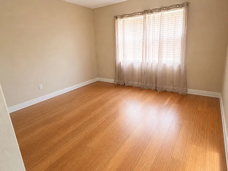 312 Windward Pl #312 — Photo 9