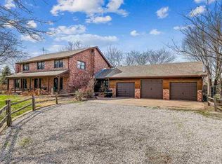 1221 N River Rd, Mulvane, KS 67110