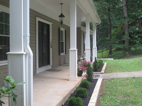 Landscaped, new siding