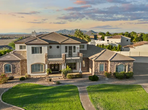 3520 E Pearl Circle, Mesa, AZ 85213