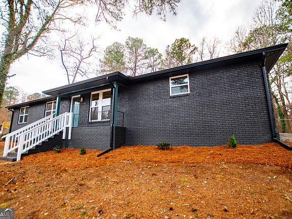 2nd image of 757 N Burnt Hickory Rd