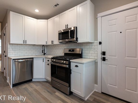2nd image of 3549-51 N Hamlin Ave #11204854