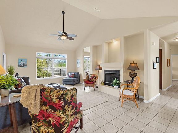 3rd image of 622 Gulf Aire Dr