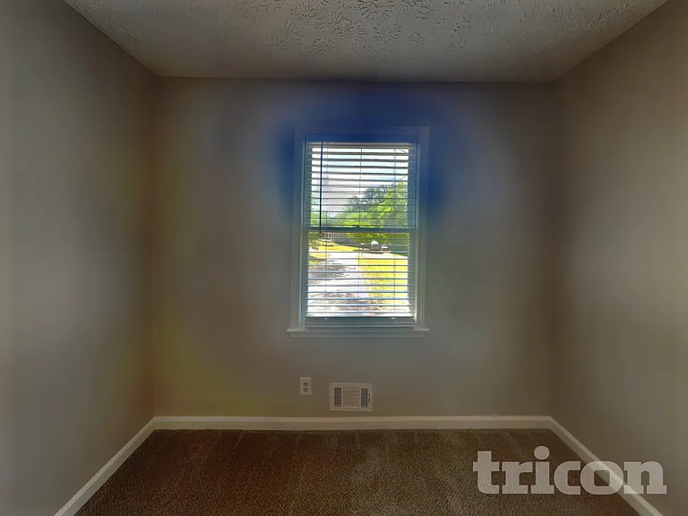 2590 Mountain Brook Rd — Photo 9