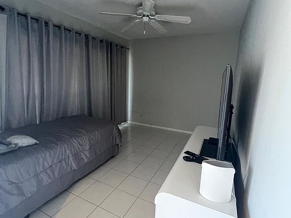 3rd image of 8673 Boca Dr