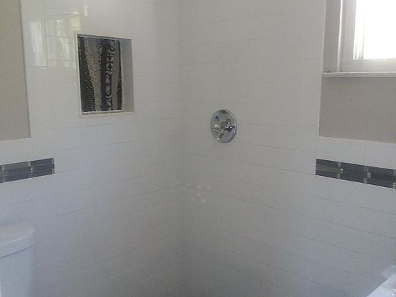 3rd image of 204 Branch Ave