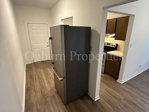 4th image of 164-174 W End Blvd #5