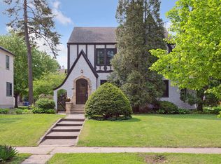 1834 Highland Pkwy, Saint Paul, MN 55116