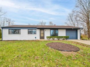 8905 Lynbrook Dr, Indianapolis, IN 46219