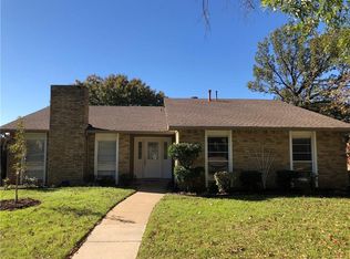 1940 Rambling Ridge Ln, Carrollton, TX 75007