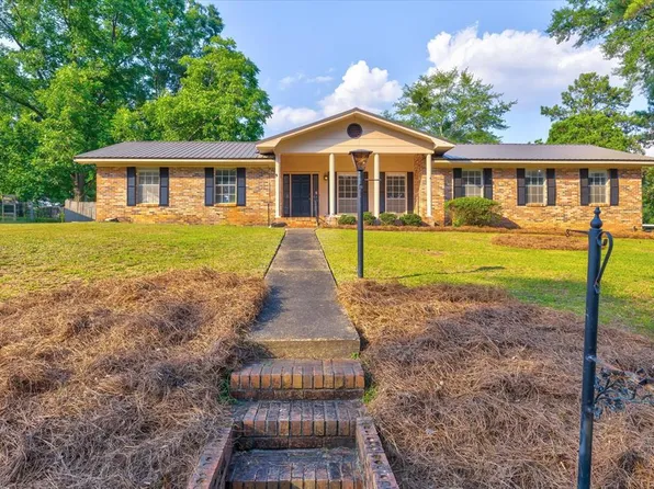 3400 Candlewood Dr, Dothan, AL 36305