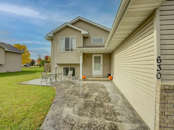 630 Morrison Ave S, Annandale, MN 55302