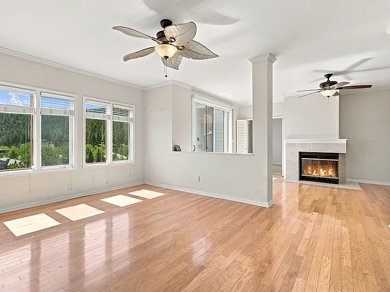 680 Ridgeside Dr #1 — Photo 5