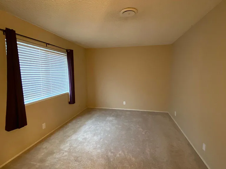 1139 Casita Dr #4 — Photo 8