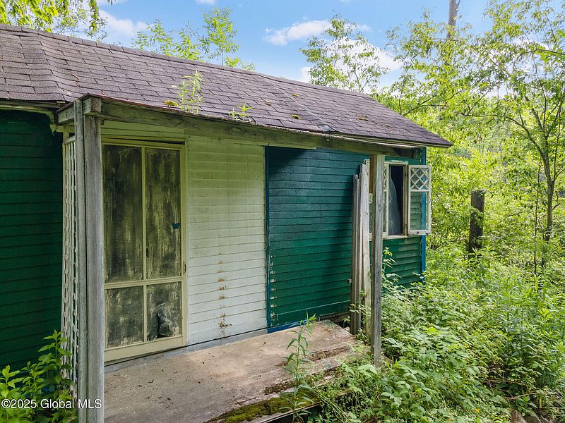 5th image of 616 Enid Road