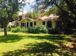 1602 Lexington St, Taylor, TX 76574