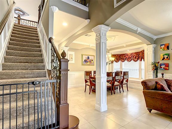 2nd image of 1056 Willow Branch Dr