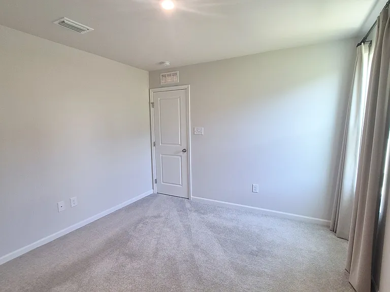 130 Robinia Rd — Photo 28